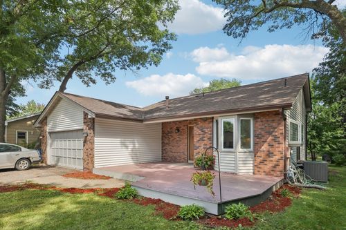 243 Cobbler Ct, Circle Pines, MN, 55014-1712 | Card Image