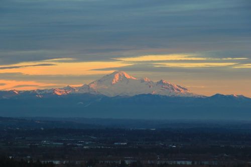 38-1751 Paddock Dr, Coquitlam, BC, V3E3M2 | Card Image