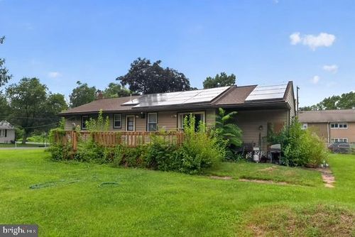 317 Gillette Ave, Penns Grove, NJ, 08069-1815 | Card Image