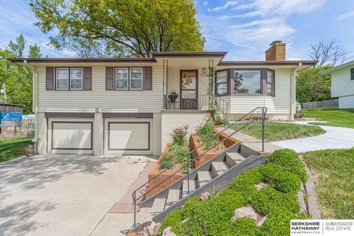 6232 Read Street, Omaha, NE, 68152 | Card Image