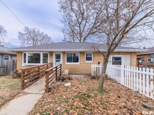 1010 Black St, Pekin, IL, 61554-4958 | Card Image