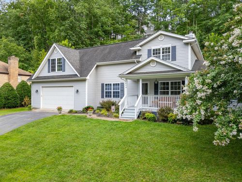 5898 Lakemont Dr, Roanoke, VA, 24018-1008 | Card Image