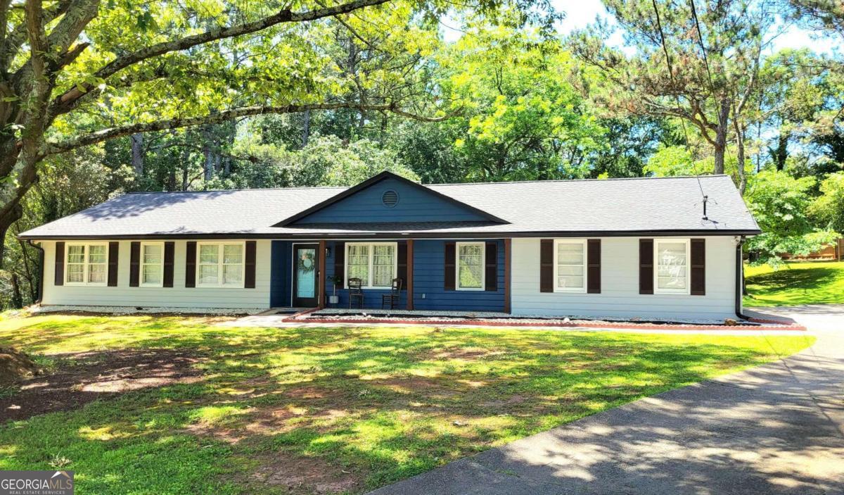 Lakehill Dr, Lawrenceville, GA 30044