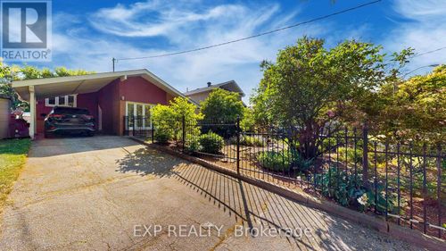 6 Abbottswood Rd, Scarborough, ON, M1P3P1 | Card Image