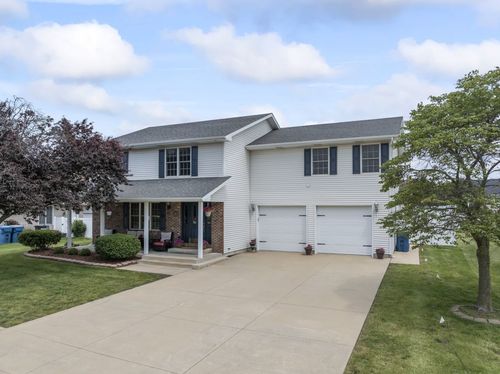 925 Magnolia Dr, Bourbonnais, IL, 60914-4667 | Card Image