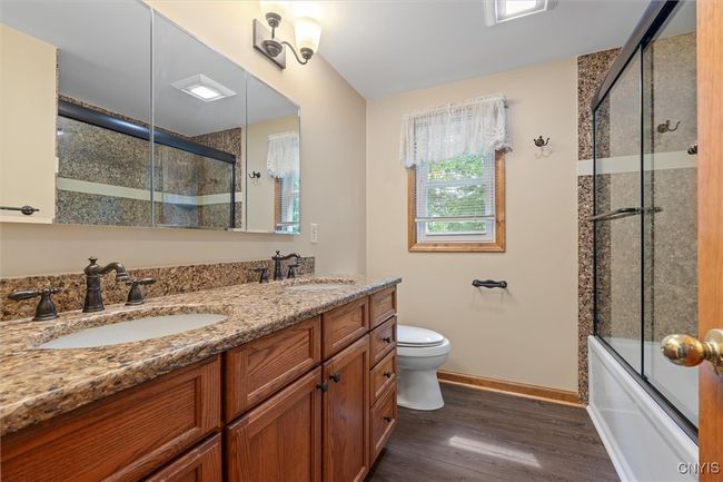 8013 Ginger Rd, House other with 4 bedrooms, 4 bathrooms and null parking in Liverpool NY | Image 25