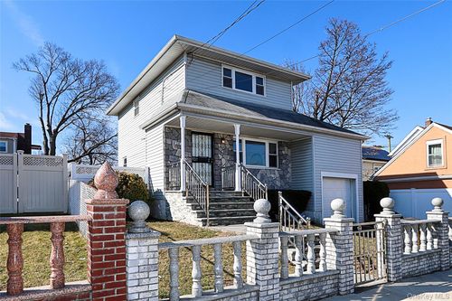21614 132nd Rd, Springfield Gardens, NY, 11413-1515 | Card Image