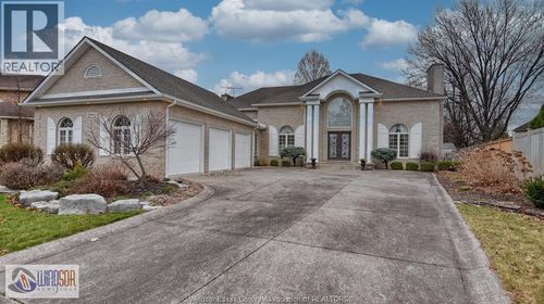 18 Fasan Cres, Tecumseh, ON, N8N4L1 | Card Image