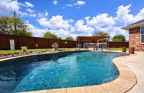 418 Sun River Ln, Dickinson, TX, 77539-4175 | Card Image