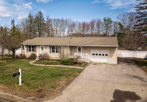 173 Chestnut Hill Road, Rochester, NH, 03867 | Card Image