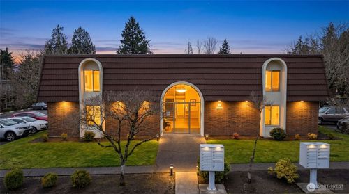 327-11112 Ne 68th Street, Kirkland, WA, 98033 | Card Image