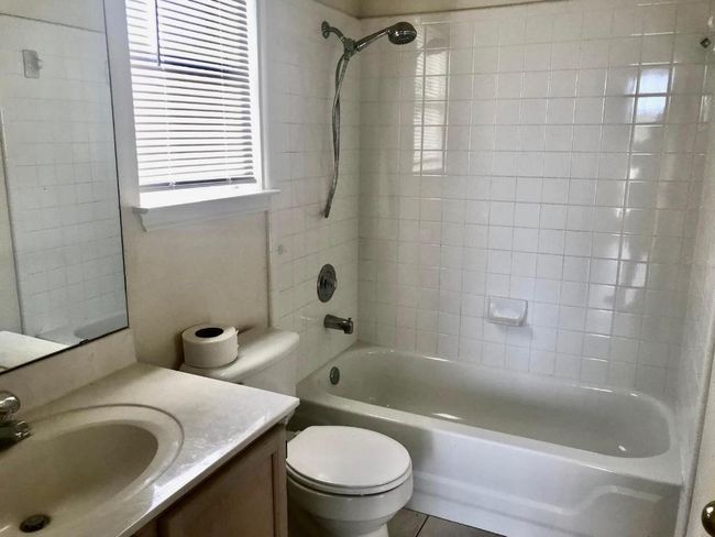 full bathroom main floor | Image 9