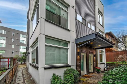 a-2019 S Main St, Seattle, WA, 98144-2207 | Card Image