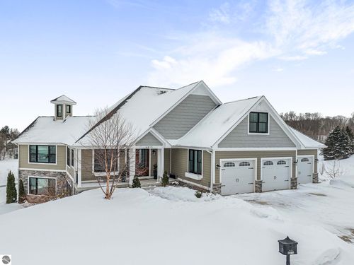 12-6815 S Rolling Hills Dr, Traverse City, MI, 49684-6505 | Card Image