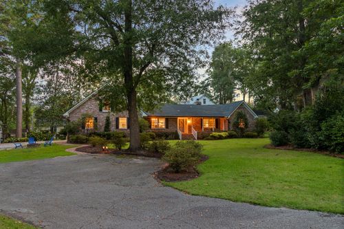 110 W 2nd South St, Summerville, SC, 29483-6050 | Card Image