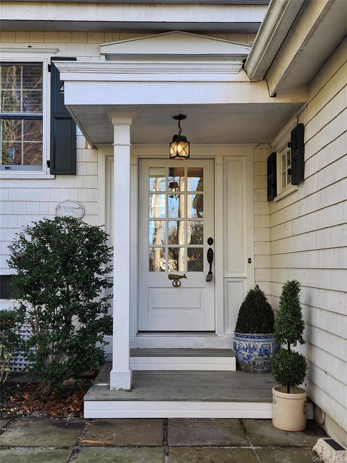 20 Harbor View Dr, Halesite, NY, 11743-1114 | Card Image