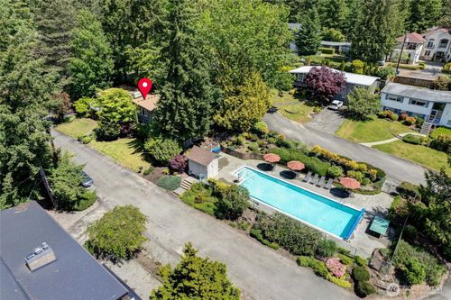 5 Wembley Ln, Mercer Island, WA, 98040-4330 | Card Image