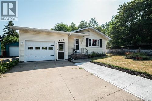 222 Wedgewood Ave, Riverview, NB, E1B2E2 | Card Image