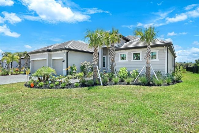 11030 Pebble Springs Run, House other with 3 bedrooms, 3 bathrooms and null parking in Fort Myers FL | Image 37