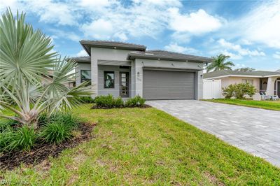 555 99th Avenue N, House other with 5 bedrooms, 3 bathrooms and null parking in Naples FL | Image 2