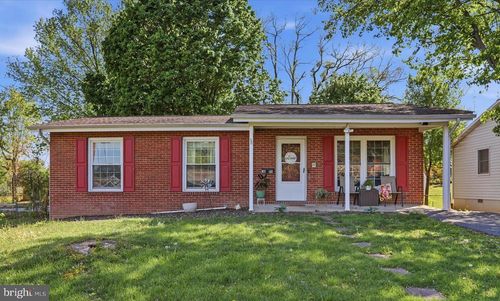 1005 Carrie Way, MARTINSBURG, WV, 25401-2411 | Card Image