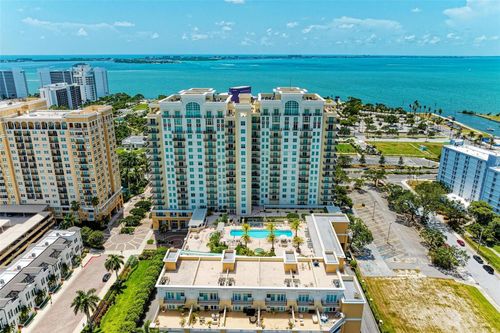 212-800 N Tamiami Trl, SARASOTA, FL, 34236-4001 | Card Image