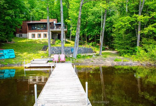 1008 Seven Dwarfs Cres, Bracebridge, ON, P1L1X1 | Card Image