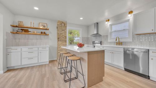 1107 Alabama Ave, Sheboygan, WI, 53081-5307 | Card Image