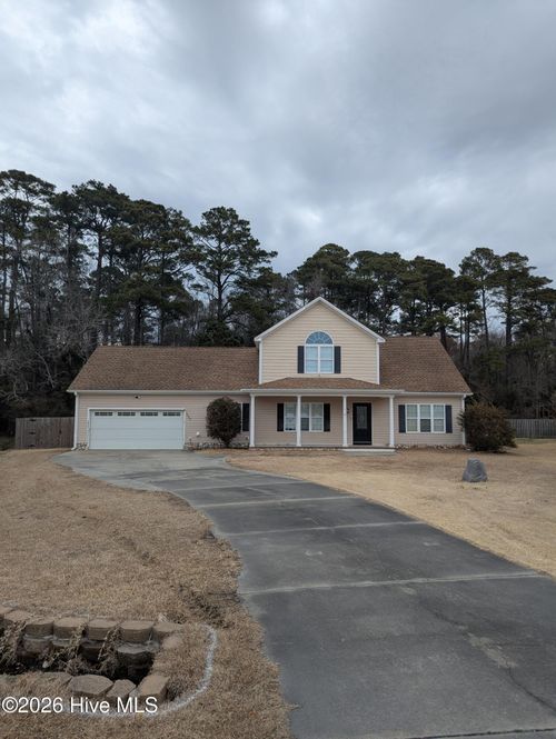 555 Park Meadows Dr, Newport, NC, 28570-8199 | Card Image