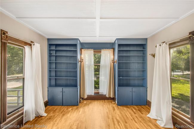 122Chestnut_FamilyRoom | Image 12