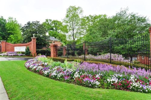 316-25316 Plantation Dr Ne, Atlanta, GA, 30324-2946 | Card Image