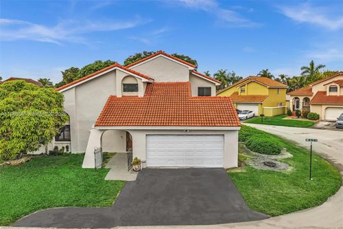 17532 Nw 61st Ct N, Hialeah, FL, 33015-4546 | Card Image
