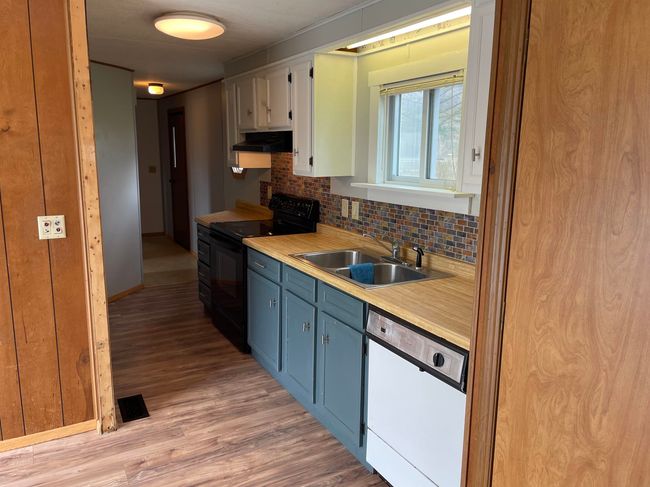 19 West St, House other with 2 bedrooms, 1 bathrooms and null parking in Waterbury VT | Image 6