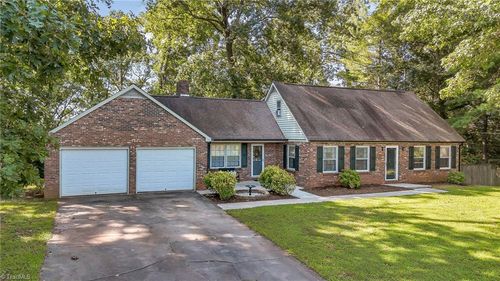 151 W Edgewood Mill Rd, Wilkesboro, NC, 28697-9338 | Card Image