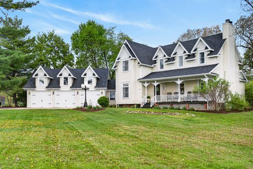 28364 N Lakeview Cir, Mchenry, IL, 60051-7223 | Card Image