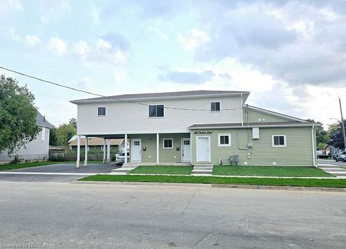 a-289 Chatham St, Brantford, ON, N3S4H6 | Card Image