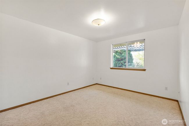 Master Bedroom | Image 15