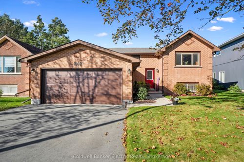 1988 Mapleridge Dr, Peterborough, ON, K9K1Z7 | Card Image