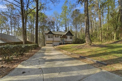 4412 Lucy Ln, Snellville, GA, 30039-6670 | Card Image