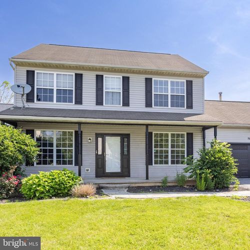 55 N Danbury Cir, COATESVILLE, PA, 19320-5612 | Card Image