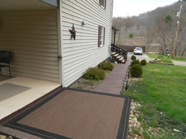 Side walkway | Image 15