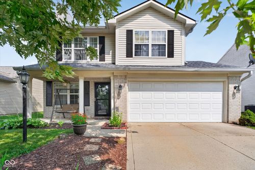 19316 Prairie Crossing Dr, Noblesville, IN, 46062-6686 | Card Image