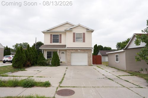 2018 John R Rd, Troy, MI, 48083-2516 | Card Image