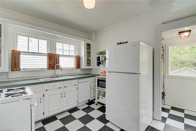 419 S Sunset Dr, House other with 3 bedrooms, 1 bathrooms and null parking in Winston-Salem NC | Image 11