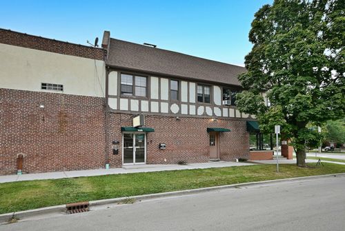 b-320 S Cornell Avenue, Villa Park, IL, 60181 | Card Image