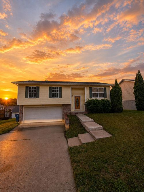 4206 Kayla Cir, Chattanooga, TN, 37406-1263 | Card Image