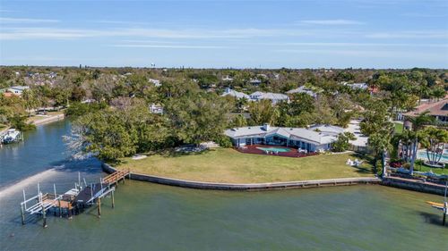 1306 S Lake Shore Dr, SARASOTA, FL, 34231-3404 | Card Image