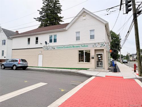 36 Wallkill Ave, Middletown, NY, 10940-5540 | Card Image