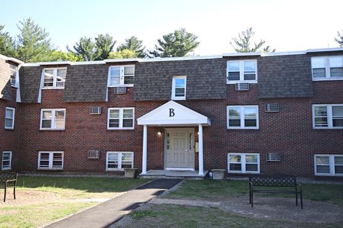 3b-870 Haverhill St, Rowley, MA, 01969 | Card Image