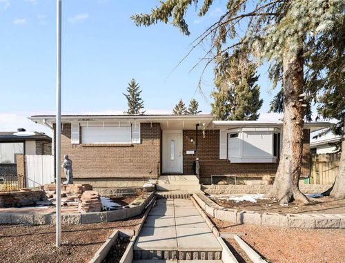 5128 Maryvale Dr Ne, Calgary, AB, T2A2T4 | Card Image